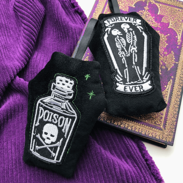 Amulette potion et poison 