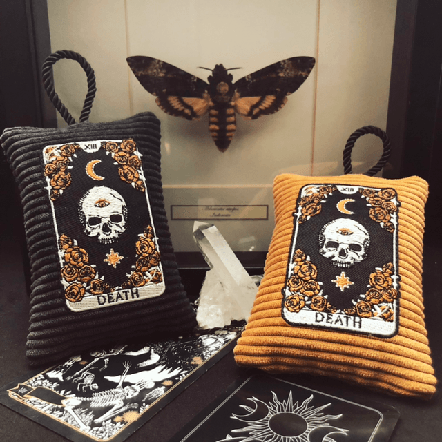 Amulette Jaune- Arcane XIII du tarot - La Mort 