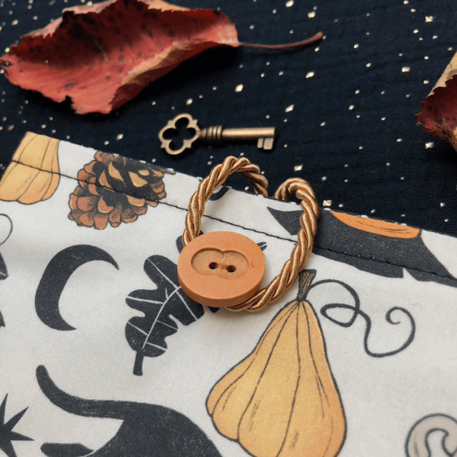 Pochette à livre de poche - Cosy witch 