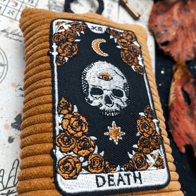 Amulette Jaune- Arcane XIII du tarot - La Mort 