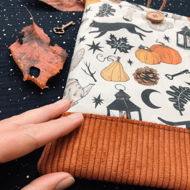Pochette à livre broché - Cosy witch 