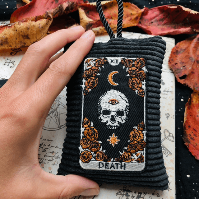 Amulette Noire - Arcane XIII du tarot - La mort 