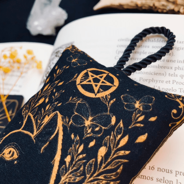 Amulette de protection du chat 